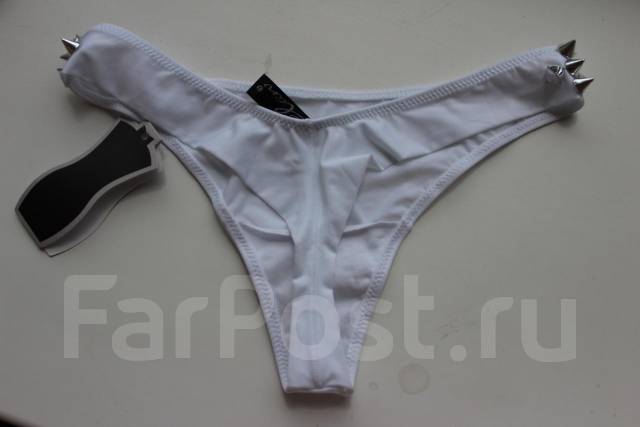 Комплект нижнего белья с шипами, размер: 42, 88,0 см, B, 94,0 см, новый.  Цена: 1 500₽ во Владивостоке