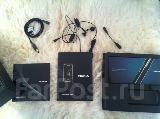 Nokia 8600 Luna. �/� ����