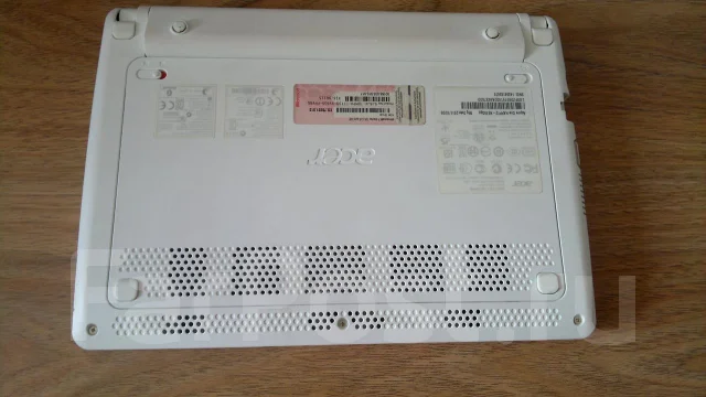 Acer Aspire One Happy AOHAPPY2-N578Qpp. WiFi: 1, Bluetooth: 1 ����