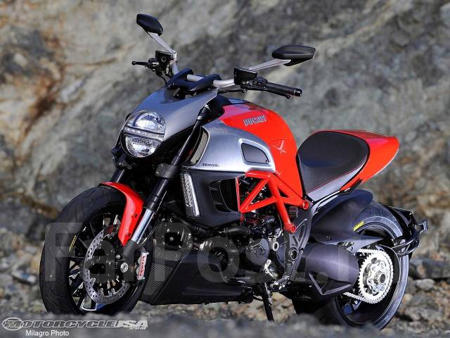 Слайдеры Ducati Diavel