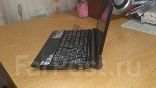 MSI Wind U180. 1,8����, ��� 2048 ��, ���� 320���, ����������� �� 6��. ����