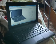 Samsung N145. 1,6����, ��� 1024 ��, ���� 160���, WiFi: 1, ����������� �� 5��. ����