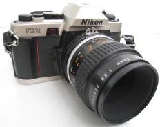 Nikon FE ����