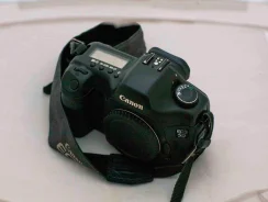 Canon EOS 5D. 10 - 14.9 ��