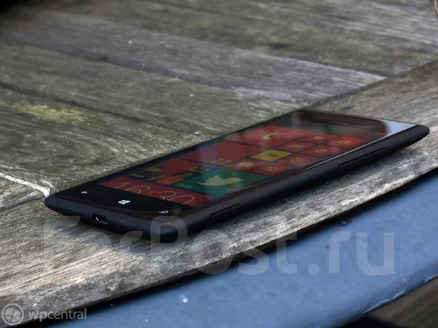HTC 8X ����