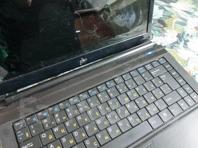 DNS Office 0118740. 2,1����, ��� 2048 ��, ���� 320���, WiFi: 1, ����������� �� 2��. ����