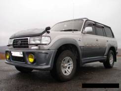 Порог пластиковый. Toyota Land Cruiser