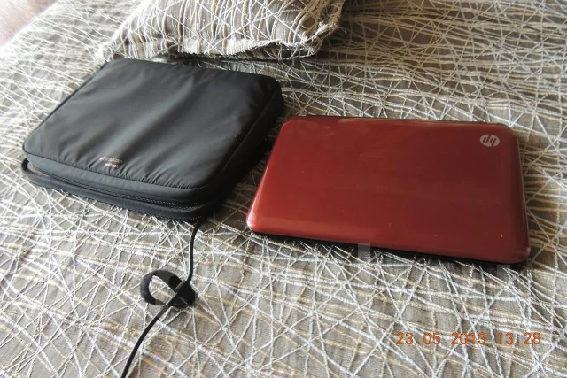 HP Mini 110-3864er. 1,6����, ��� 2048 ��, ���� 320���, WiFi: 1, Bluetooth: 1, ����������� �� 12��. ����
