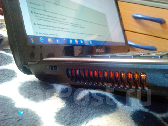 ASUS K42JC. ��� 4 ��, ���� 320���, WiFi: 1, Bluetooth: 1, ����������� �� 4��. ����