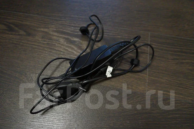ASUS Eee PC 1201NL. 1,6����, ��� 1024 ��, ���� 160���, WiFi: 1, ����������� �� 4��. ����