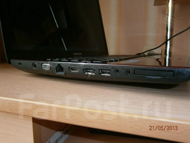 Samsung R780. 2,3����, ��� 3072 ��, ���� 320���, ����������� �� 1��. ����