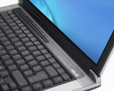 ASUS X50SL. 2,2����, ��� 3072 ��, ���� 320���, WiFi: 1, Bluetooth: 1, ����������� �� 1��. ����