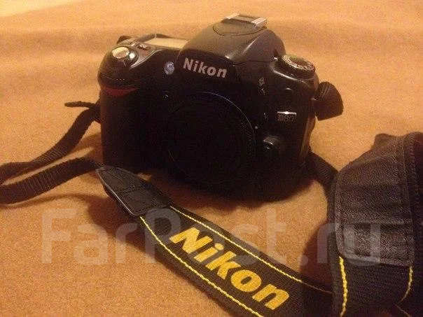 Nikon D80 ����