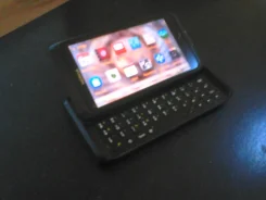 Nokia E7 ����