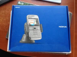 Nokia E72. �/�