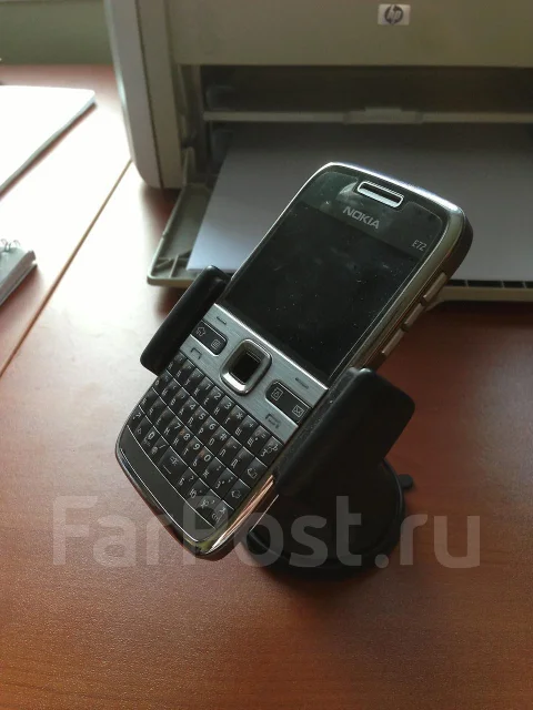 Nokia E72. �/� ����