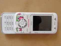 Sony Ericsson F305. �/� ����