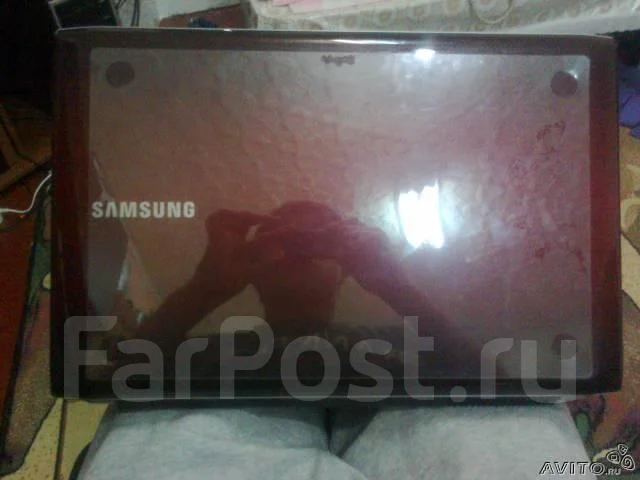 Samsung R730. 2,2����, ��� 4 ��, ���� 500���, WiFi: 1, Bluetooth: 1, ����������� �� 3��. ����