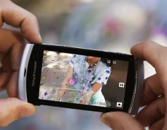 Sony Ericsson Vivaz ����