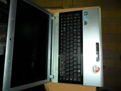 Samsung R520. ��� 4 ��, ���� 500���, WiFi, Bluetooth
