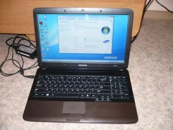 Samsung R540. ��� 3072 ��, ���� 320���, WiFi, ����������� �� 3��.