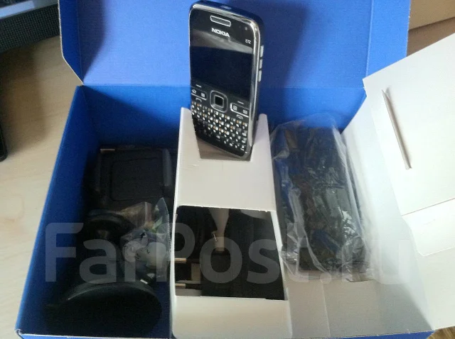 Nokia E72 ����
