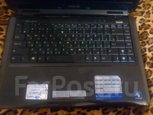 ASUS K40IJ. 1,8����, ��� 2048 ��, ���� 220���, WiFi: 1, ����������� �� 2��. ����