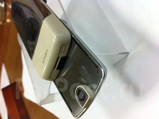 Nokia 8800 Sirocco Edition. �/� ����