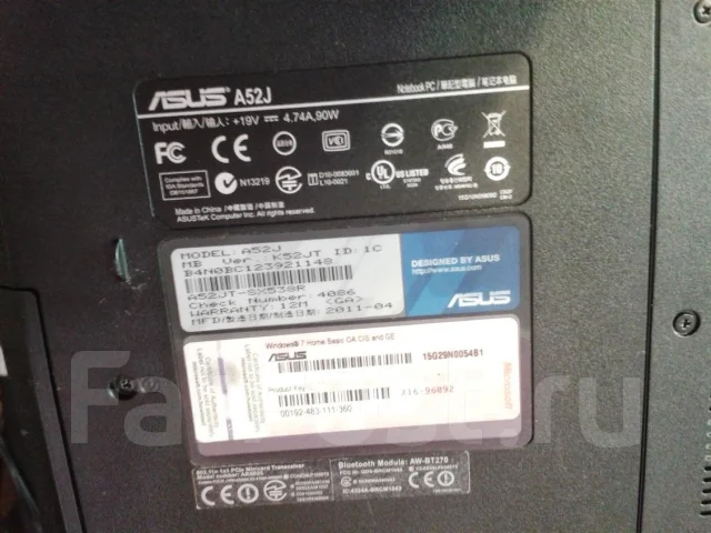 ASUS A52JT. 2,7����, ��� 4 ��, ���� 500���, WiFi: 1, Bluetooth: 1, ����������� �� 2��. ����