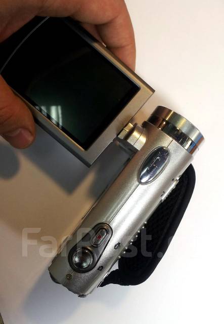   Sony  12   . 10 - 14.9  