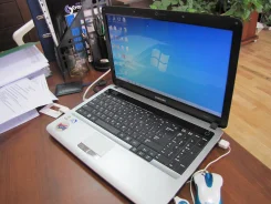 Samsung RV510. 2,3����, ��� 2048 ��, ���� 300���, WiFi, Bluetooth ����