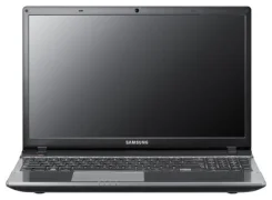 Samsung 550P5C. 2,3����, ��� 8 ��, ���� 1 024���, WiFi, Bluetooth, ����������� �� 3��. ����