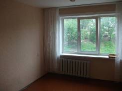 Гостинка, улица Надибаидзе 26. Чуркин, агентство, 18 кв. м. Комната
