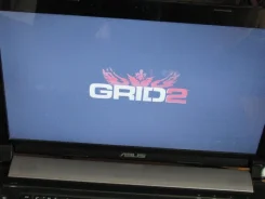 ASUS N73JG. 2,4����, ��� 8 ��, ���� 320���, WiFi, ����������� �� 3��. ����