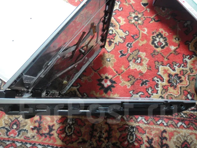 ASUS X50SL. 2,2����, ��� 3072 ��, ���� 250���, WiFi: 1, Bluetooth: 1, ����������� �� 2��. ����