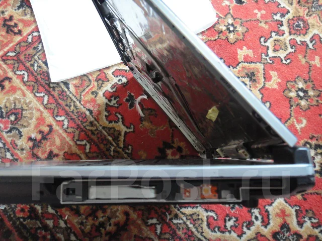 ASUS X50SL. 2,2����, ��� 3072 ��, ���� 250���, WiFi: 1, Bluetooth: 1, ����������� �� 2��. ����