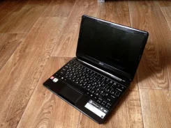 Acer Aspire One AO722-C58kk. 1,0����, ��� 2048 ��, ���� 250���, WiFi, Bluetooth, ����������� �� 6��.