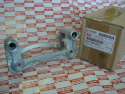 Скоба суппорта. Isuzu Trooper Isuzu Bighorn, UBS55CK, UBS55CM, UBS26DW, UBS26GW, UBS55FK, UBS55FM, UBS17FW, UBS55FW, UBS17CW, UBS55CW, UBS25GW, UBS73G...