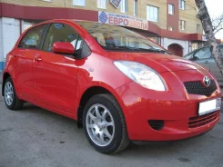 Toyota Yaris. �������, ��������, 1.3, ������ ����
