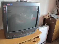 Rolsen. CRT (���) ����