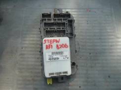 Блок предохранителей салона. Honda Stepwgn, RF1 Двигатель B20B