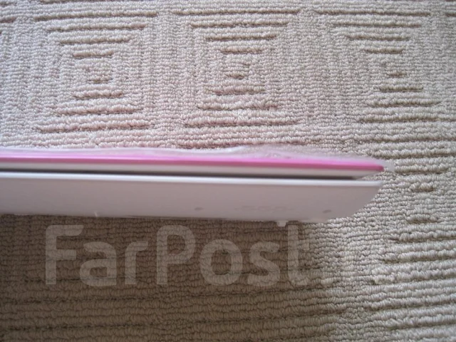 iRu Intro 106. ��� 2048 ��, ���� 320���, WiFi: 1, Bluetooth: 1 ����