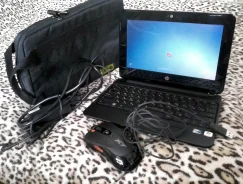 HP Mini 110-3050er. 10.1", 1,6 ���, ��� 2048 ��, ���� 250 ��, WiFi, Bluetooth, ����������� �� 6 �.