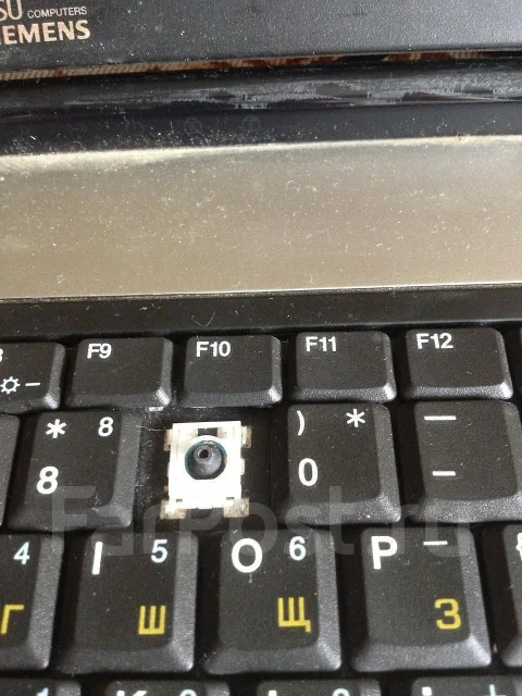 Fujitsu AMILO. 1,7����, ��� 512 ��, ���� 80���, WiFi: 1 ����