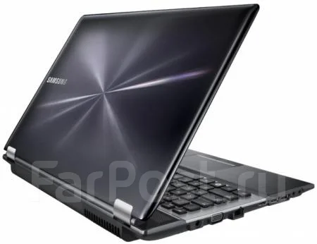 Samsung RF510. 2,5����, ��� 4 ��, ���� 500���, WiFi: 1, Bluetooth: 1 ����
