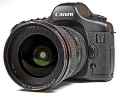 Canon EOS 5D. 10 - 14.9 ��