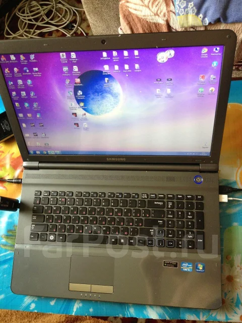 Samsung RC720. 2,3����, ��� 4 ��, ���� 500���, ����������� �� 5��. ����