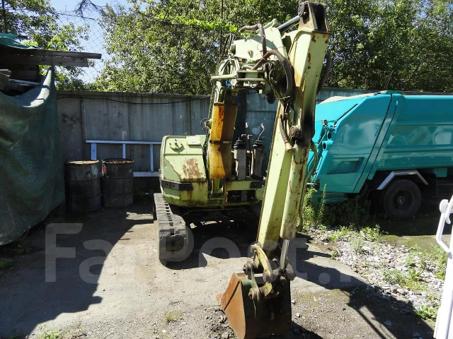 Kobelco SK30UR ����