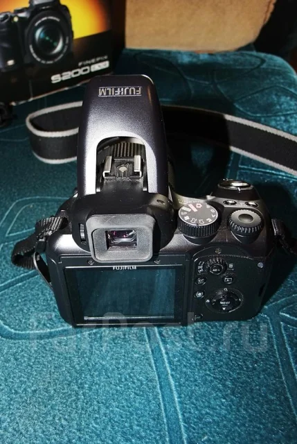 Fujifilm FinePix S200EXR ����