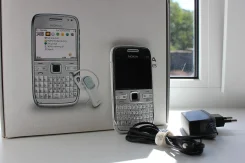 Nokia E72. �/� ����